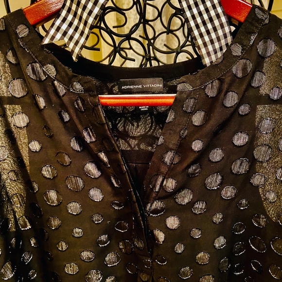 S3- BUNDLE ONLY Adrienne Vittadini Black Metallic Polka Dots Sleeveless Top - Picture 3 of 11